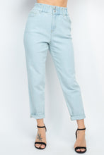 Load image into Gallery viewer, Double Button High-waisted Jeans
