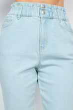 Load image into Gallery viewer, Double Button High-waisted Jeans
